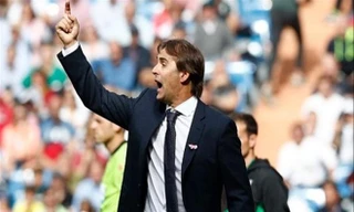 HLV Julen Lopetegui chịu áp lực nặng nề