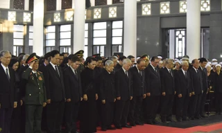 Lãnh đạo, nguyên lãnh đạo Đảng, Nhà nước viếng nguyên Tổng Bí thư Đỗ Mười ​ Ảnh: Như Ý