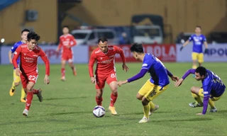 Viettel bắt đầu​bán vé xem các trận đấu sân nhà ở V-League sau 2 năm miễn phí Ảnh: Anh Tú 