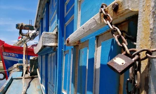 Ngư dân khóa cửa tàu, bỏ vào Nam làm thuê