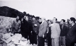 Năm 1989, đồng chí Đỗ Mười đến thăm Hợp tác xã Nông nghiệp Duy Sơn II, tỉnh Quảng Nam – Đà Nẵng làm thuỷ điện 