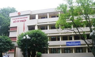  Công chứng, chứng thực giả tràn lan: Sở Tư pháp Hà Nội kêu khó