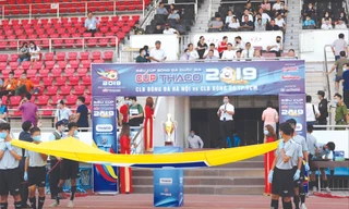 Công tác phòng chống dịch áp dụng ở trận Siêu cúp bóng đá Quốc gia-Cúp THACO 2019 được đánh giá cao Ảnh: NHƯ Ý