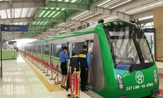 Tuy tàu Cát Linh-Hà Đông chưa lăn bánh chính thức, nhưng Bộ GTVT đang phải trả lãi bằng ngân sách Ảnh: Anh Trọng