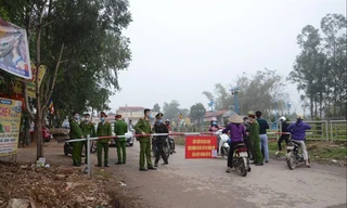 Rào chắn kiểm soát tại xã Sơn Lôi