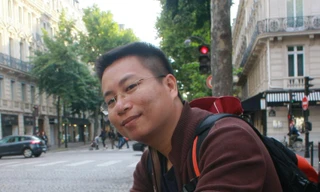 Cán bộ và dân vùng dịch