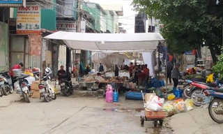 Một đám cưới ở xã Phùng Xá chiếm nguyên cả con đường​ 