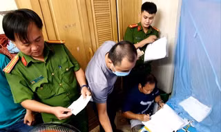  Công an TP Ðà Nẵng phối với với lực lượng của Bộ Công an triệt phá đường dây đánh bạc vào tối 23/9