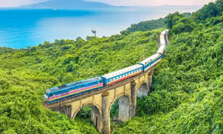 Đường sắt phải thay mới hàng nghìn toa tàu, đầu máy trong 5 năm tới do hết niên hạn sử dụng Ảnh: Phạm Thanh
