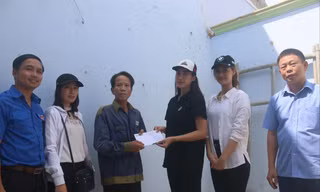 Ðến với những cảnh đời sau bão​