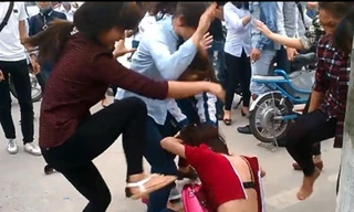 Học sinh bị đánh hội đồng rồi tung lên mạng Ảnh: st 