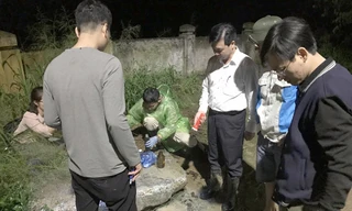 Cơ quan chức năng bắt quả tang URENCO 6 xả thải trái phép ra môi trường đêm 23/10/2018 Ảnh: Báo Tài nguyên và Môi trường