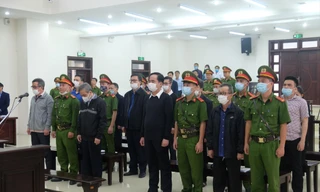 Các bị cáo trong ngày hầu tòa đầu tiên 