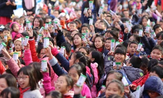 Sản phẩm sữa tươi tiệt trùng Vinamilk trong chương trình Sữa học đường có hàm lượng sữa tươi đạt 99,7% đối với loại không đường và 96% loại có đường 