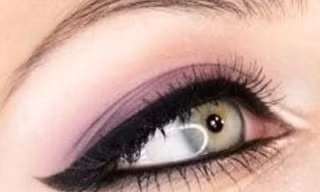 Mắt tím huyền bí