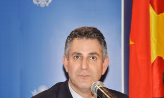 Thứ trưởng Thương mại Mỹ Francisco Sanchez Ảnh: Đ.P