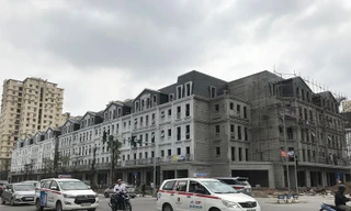 66 căn hộ liền kề tại ô đất B4 Nam Trung Yên được chào dưới tên nhà phố thương mại và có giá chênh hàng chục tỷ đồng/căn. 