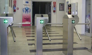 Những hệ thống kiểm soát an ninh tự động của tòa nhà