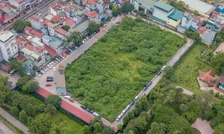 Bên trong bãi xe lậu trên khu đất 'vàng' 10.000m2 giữa Thủ đô