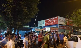 Cảnh hàng trăm ô tô náo loạn khi bãi xe 'lậu' bị đóng cửa 