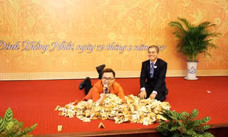 Hình ảnh MC Đại Nghĩa trong lễ mở bán dự án Khu đô thị Alibaba Long Phước của Cty Alibaba