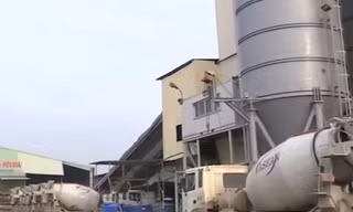 Hàng loạt trạm trộn bê tông không phép ở Hà Nội
