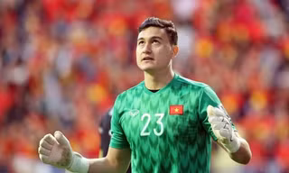 Thủ môn Đặng Văn Lâm, tiền vệ Lee Nguyen gửi lời chúc đội tuyển Việt Nam