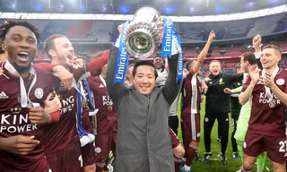 Ông chủ Thái Lan xóa khoản nợ khổng lồ cho Leicester City