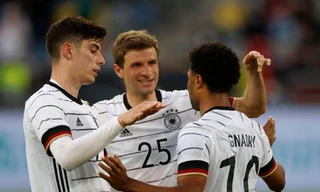 Máy bay chở tuyển Đức gặp sự cố nguy hiểm, phải hạ cánh khẩn cấp ở Scotland