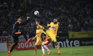 CLB Thanh Hóa phạt nặng chân sút Hoàng Vũ Samson