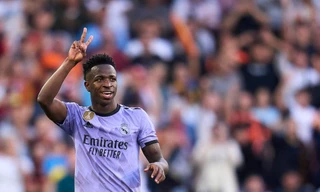 Ngôi sao Real được xóa thẻ đỏ, 6 trọng tài VAR bị La Liga sa thải