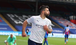 HLV Guardiola nói gì ngày Aguero giúp Man City tiến sát ngôi vương?