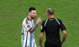 Hưởng phạt đền tranh cãi, Messi vẫn chỉ trích trọng tài thậm tệ