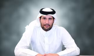 Tỷ phú Qatar siêu giàu chính thức hỏi mua MU với giá khổng lồ