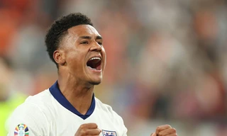 Ollie Watkins khẳng định chuyện khó tin: Tự 'tiên tri' Palmer kiến tạo cho mình lập công