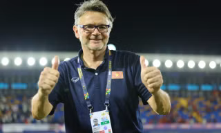 Người hâm mộ phấn khích với lý do HLV Troussier đưa U20 Việt Nam dự ASIAD 19
