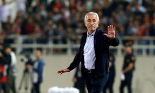 HLV UAE không xem thường đội tuyển Indonesia