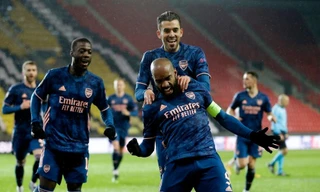Thắng đậm Slavia Praha, Arsenal tái lập thành tích tồn tại 89 năm