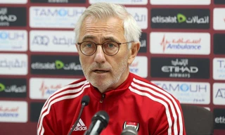 HLV Van Marwijk trong buổi họp báo trước trận gặp Indonesia