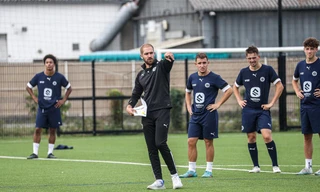 HLV của Quang Hải ở Pau B bị điều tra vì thiếu bằng cấp hành nghề