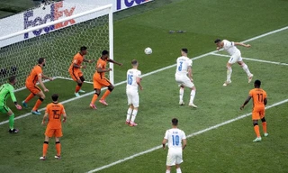 Phối hợp đá phạt đẹp như mơ, CH Séc khiến Hà Lan vỡ mộng