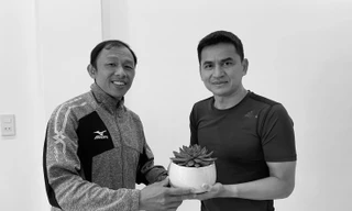 HLV Kiatisuk tiếc thương HLV Dương Minh Ninh: Mất cậu rồi, cuộc sống tôi sẽ rất khó khăn