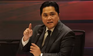 Chủ tịch Erick Thohir gửi thông điệp lo lắng đến HLV John Herdman