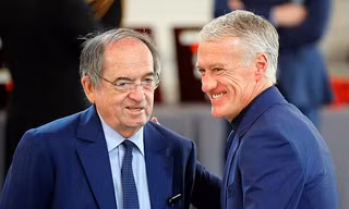 Chủ tịch Liên đoàn bóng đá Pháp mất ghế vì xúc phạm Zidane