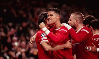 Ronaldo lại hóa người hùng giúp MU ngược dòng kinh điển trước Atalanta