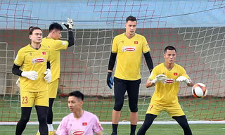 Đặng Văn Lâm chia sẻ về Nguyễn Filip: Chúng tôi cạnh tranh là chuyện bình thường