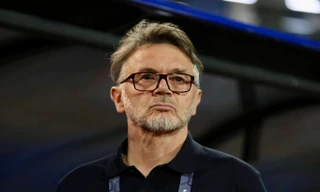 HLV Troussier viết tâm thư xin lỗi người hâm mộ Việt Nam