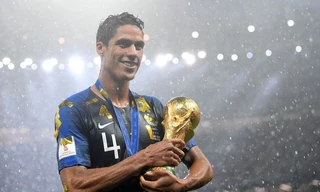 Varane bất ngờ từ giã tuyển Pháp, dồn hết sức cho MU