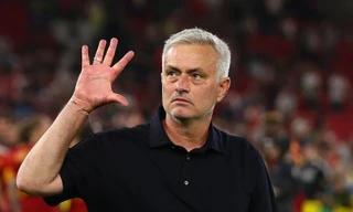 PSG gây sốc, mời HLV Mourinho về dẫn dắt Messi