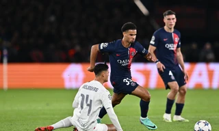 Sao mai 17 tuổi lóe sáng cùng Mbappe, PSG đè bẹp Milan